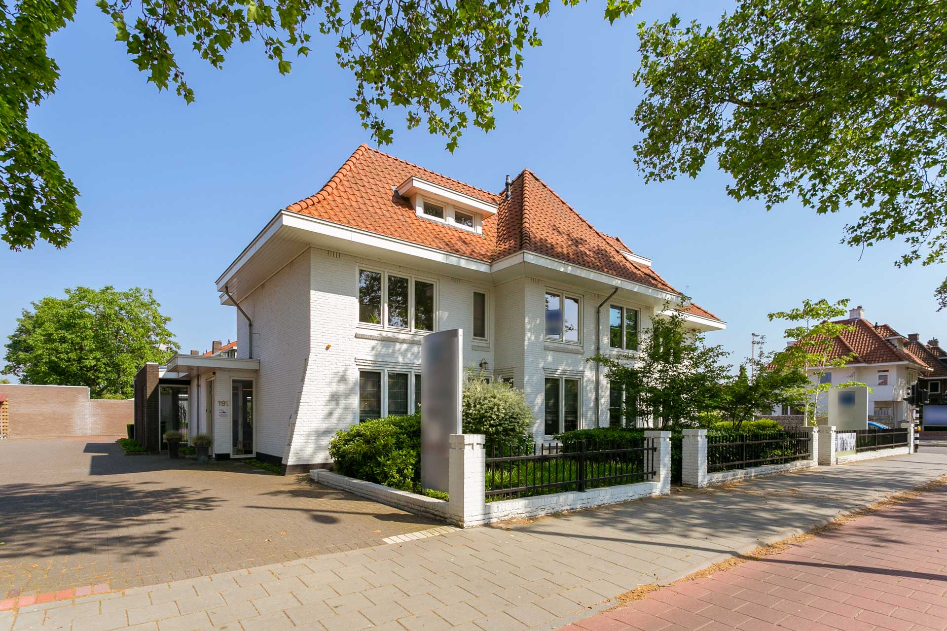 Van den Boer en Roggen - Weert en Eindhoven